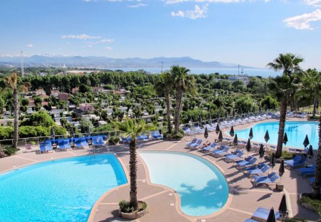 Apartment in Azurville-Val Claret, the South of France