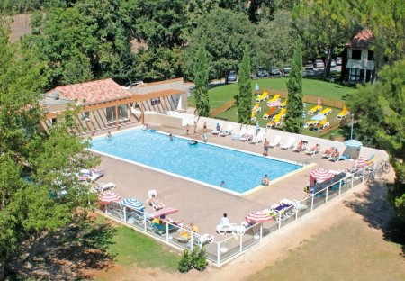 Apartment in Gréoux-les-Bains, the South of France