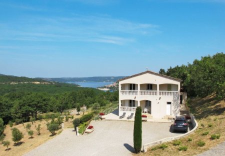 Apartment in Bauduen, the South of France
