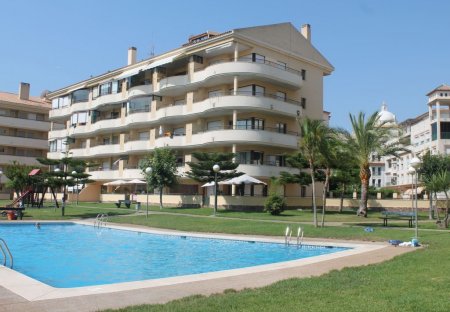 Apartment in Pla Parcial Platja, Spain