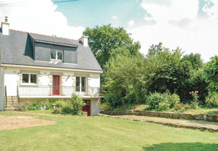 Villa in Locmalo, France