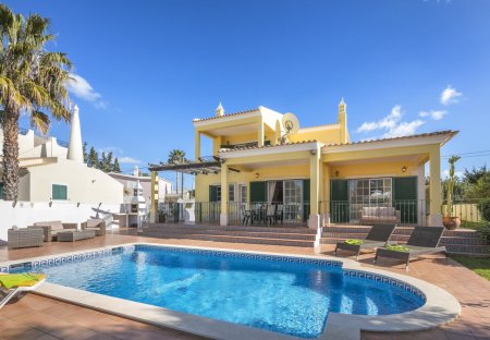Villa in Sesmarias em Estômbar, Algarve