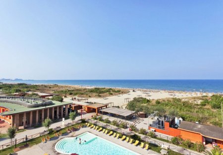 Apartment in Marina di Pisa-Tirrenia-Calambrone, Italy