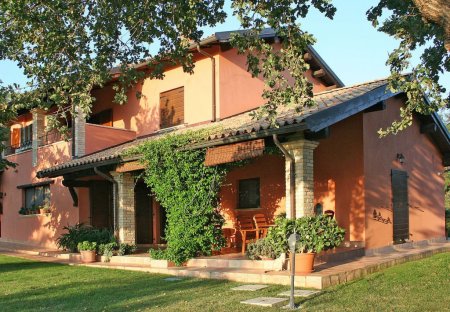 Apartment in Città Sant'Angelo, Italy