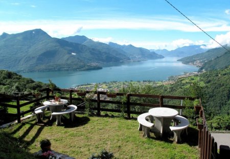 Apartment in Peglio, Italy