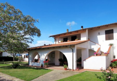 Apartment in Orbetello, Italy