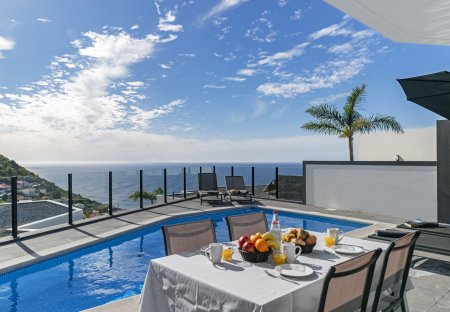Villa in Fonte do Til, Madeira