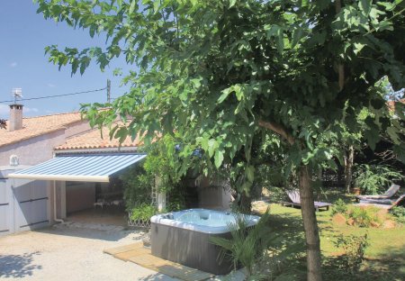 Villa in Montélimar, France