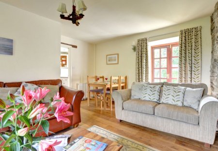 House in Llannerch-y-medd, Wales