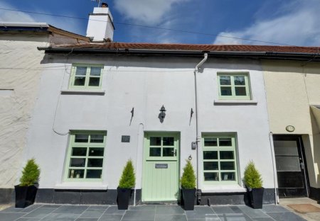 Cottage in Braunton, England