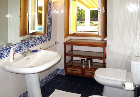 Villa in Pedreira, Portugal