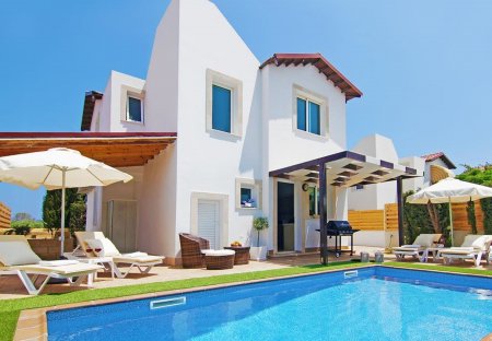 Villa in Pernera, Cyprus