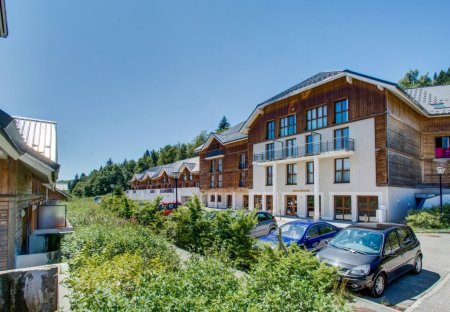 Apartment in Les Déserts, France