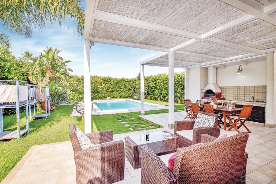 Sicily Villaggio Chamerops Holiday Villa Rental With Swimming Pool