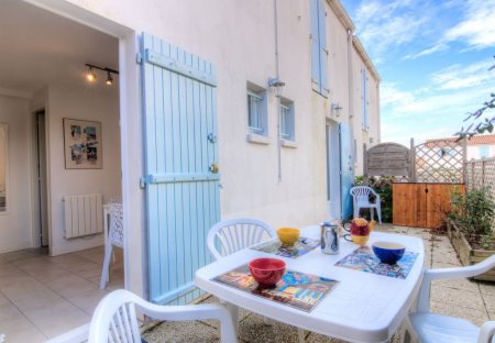 Apartment in Nord-Est Vallieres, France