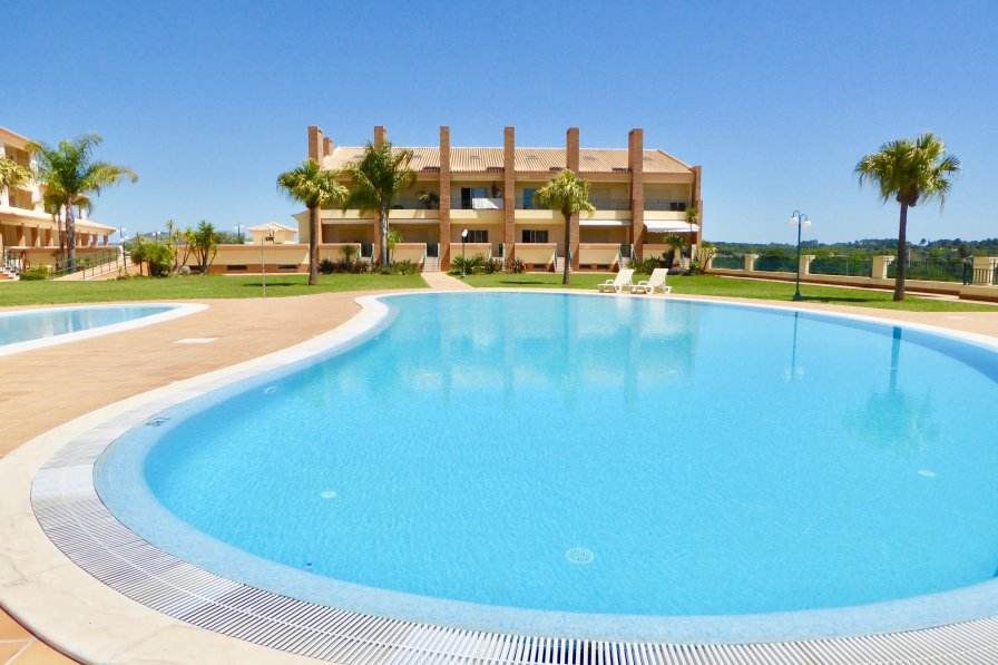 Apartment to rent in Vilamoura, Algarve with shared pool 271958