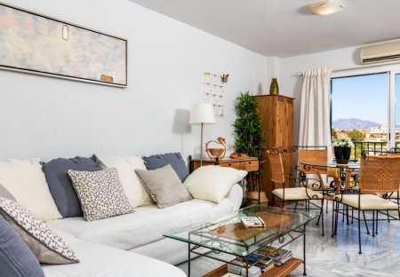 Apartment in Miraflores, Spain