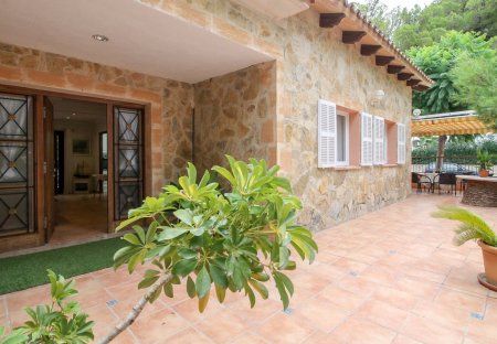 Villa in Platja d'Alcudia, Majorca
