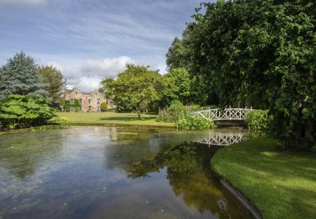 Chateau in Whitelackington, England