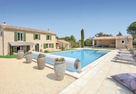 Villa in Eygalières, the South of France