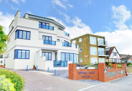 Apartment in Broadstairs And St. Peters, England