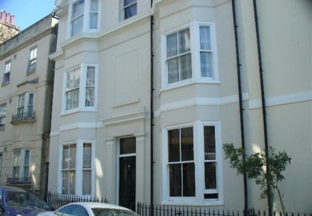 Apartment in Queen'S Park, England