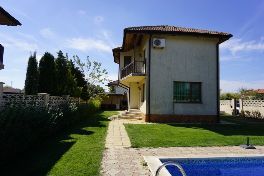 Villa to rent in Balgarevo, Bulgaria with private pool 273665