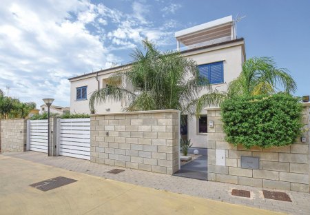 Villa in Marina di Ragusa, Sicily