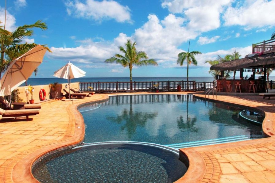 Studio apartment to rent in Pointe aux Piments, Mauritius with shared pool 273821