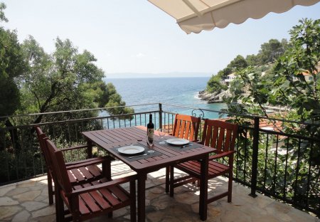 Apartment in Gdinj, Croatia