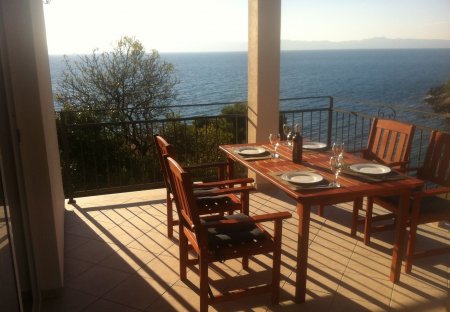 Apartment in Gdinj, Croatia