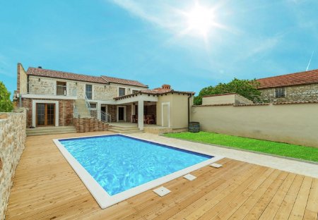 Villa in Galovac, Croatia