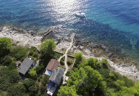 Cottage in Tkon, Croatia