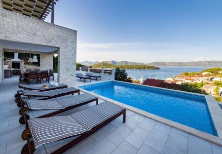 Villa in Mali Iž, Croatia