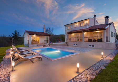 Villa in Bartići, Croatia