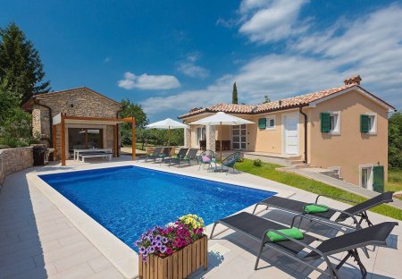 Villa in Milotski Breg, Croatia