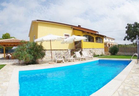 Villa in Juršići, Croatia