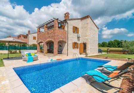 Villa in Butkovići, Croatia