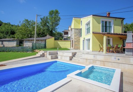Villa in Rakotule, Croatia