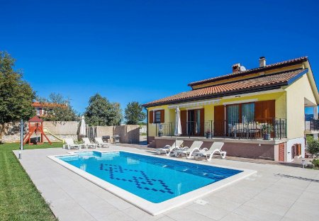 House in Nedešćina, Croatia