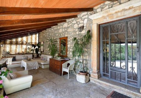 Apartment in Mugeba - Monghebbo, Croatia