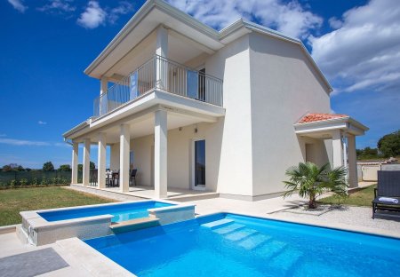 Villa in Dračevac - Monspinoso, Croatia