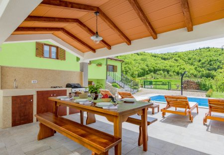 Apartment in Cerovlje, Croatia