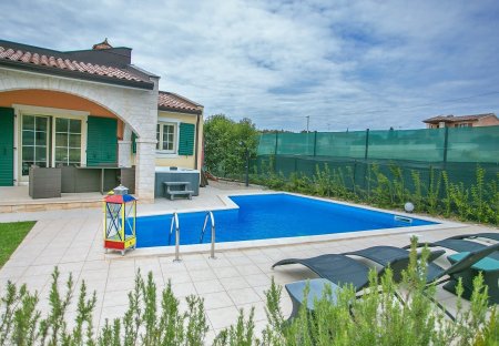 Villa in Montižana - Montisana, Croatia