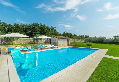 Villa in Zgrabljići, Croatia
