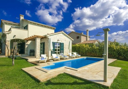 Villa in Vrh Lašići, Croatia
