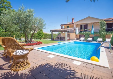 Villa in Tar, Croatia