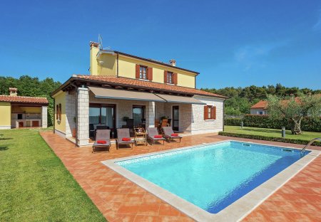 Villa in Višnjan, Croatia