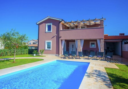 Villa in Krančići, Croatia