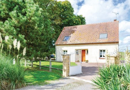 Villa in Saigneville, France